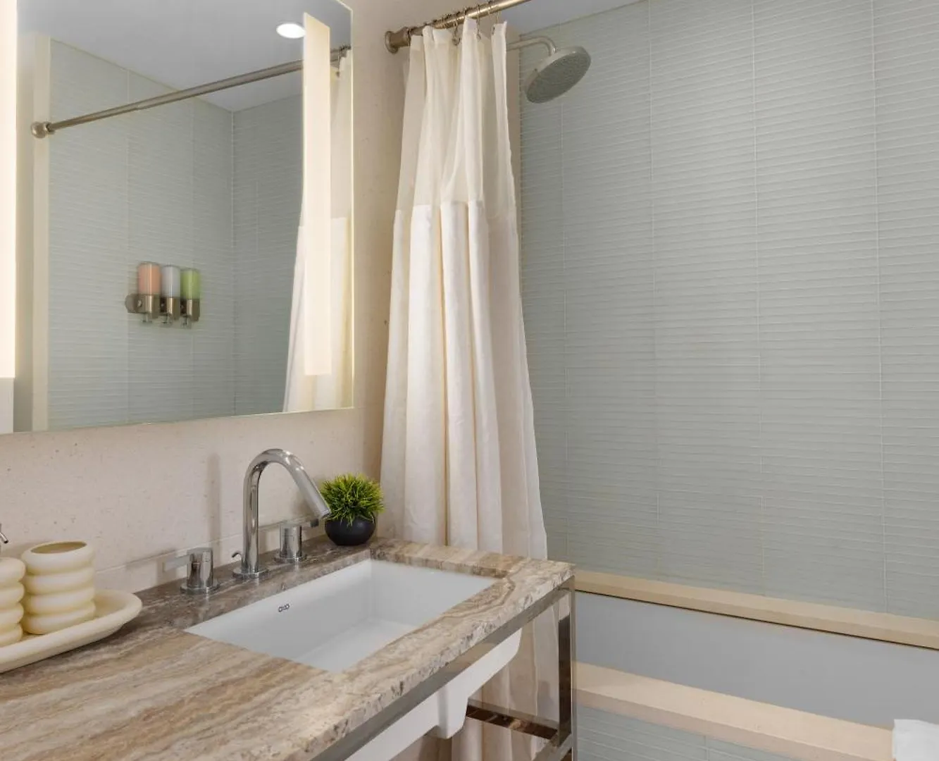 아파트 Lavish Two-Story Retreat In The Heart Of Manhattan 뉴욕 미국