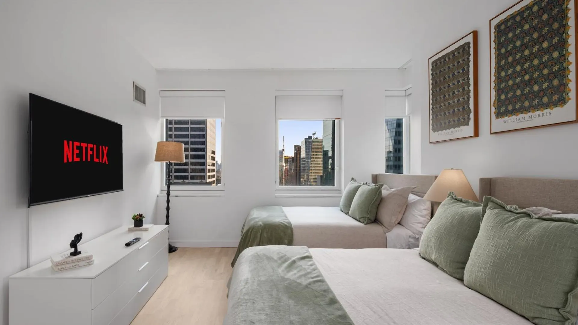 아파트 Lavish Two-Story Retreat In The Heart Of Manhattan 뉴욕